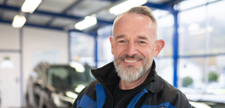 Klaus Middel, Kfz-Mechaniker