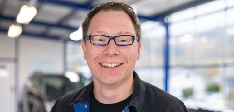 Christoph Schulte, KFZ-Mechatroniker